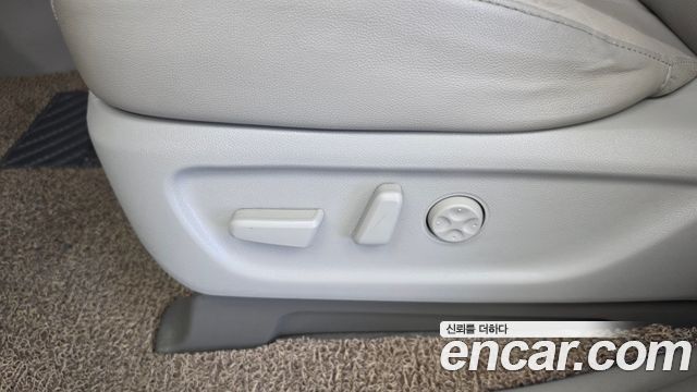 Kia Canival 2019 — photo 30