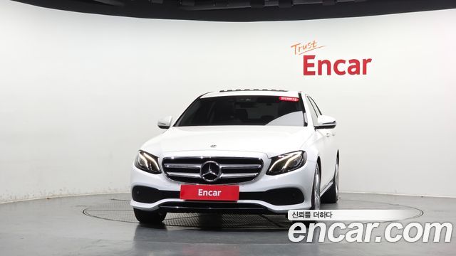 Mercedes-Benz E-Class 2018 — photo 3
