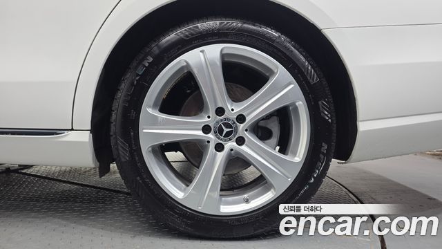 Mercedes-Benz E-Class 2018 — photo 7