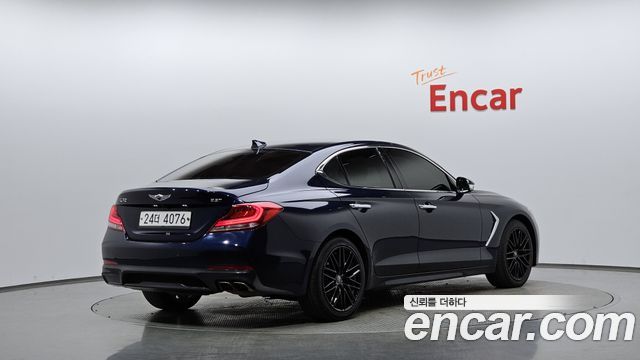 Genesis G70 2018 — photo 2