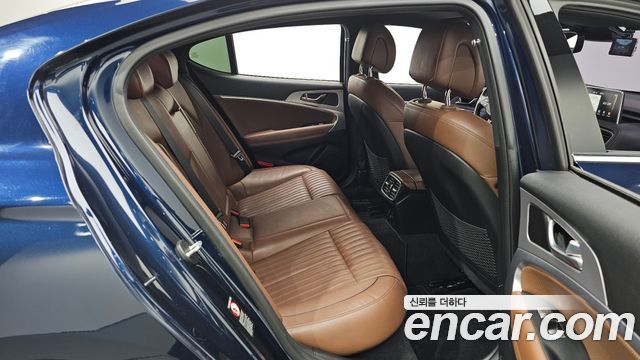 Genesis G70 2018 — photo 18