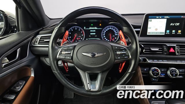 Genesis G70 2018 — photo 19