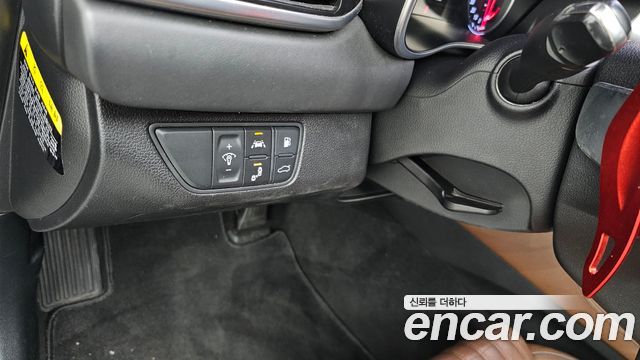 Genesis G70 2018 — photo 25