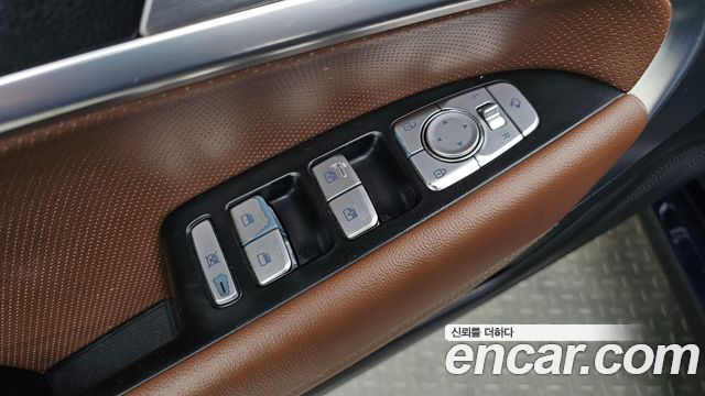 Genesis G70 2018 — photo 26