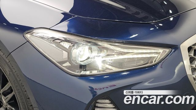 Genesis G70 2018 — photo 8