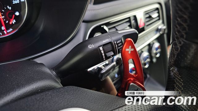 Genesis G70 2018 — photo 28