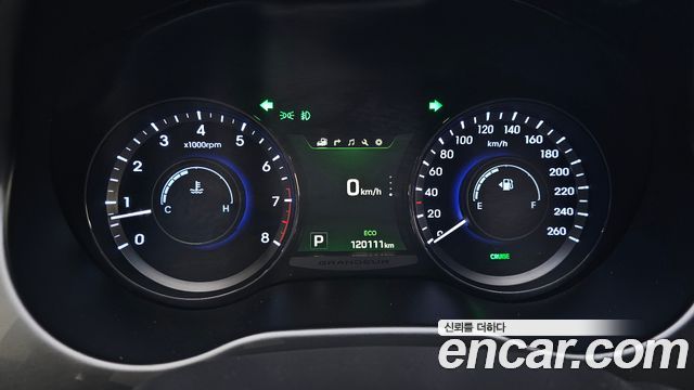 Hyundai Grandeur 2015 — photo 11