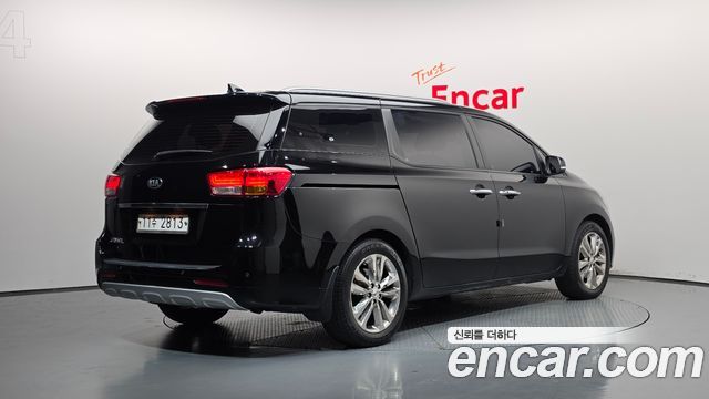 Kia Canival 2016 — photo 2