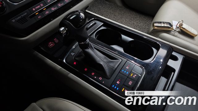 Kia Canival 2016 — photo 12