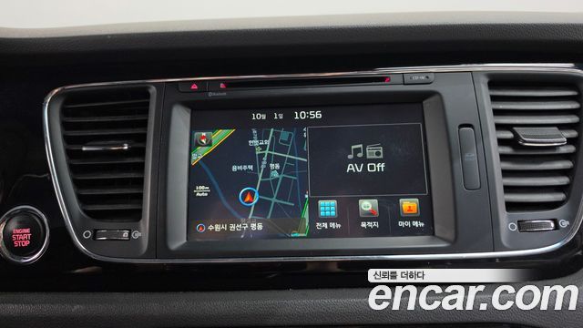 Kia Canival 2016 — photo 18