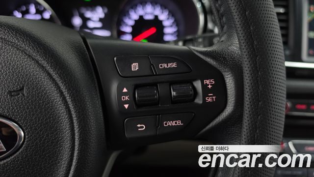 Kia Canival 2016 — photo 23