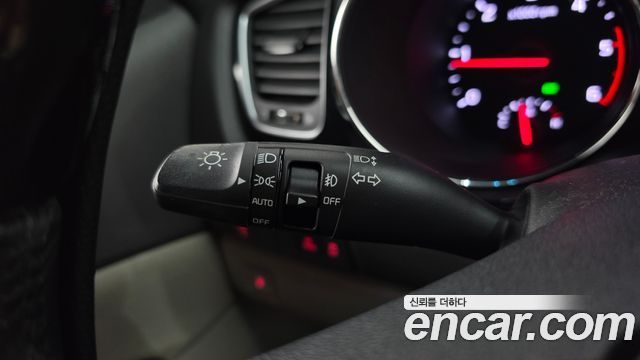 Kia Canival 2016 — photo 34