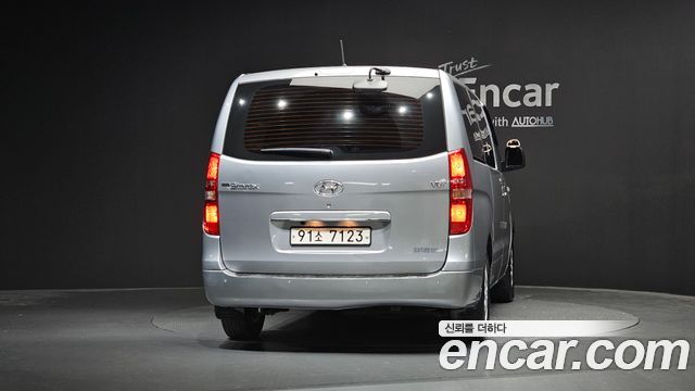 Hyundai Starex 2021 — photo 4