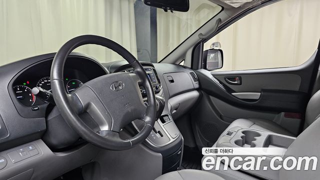 Hyundai Starex 2021 — photo 10