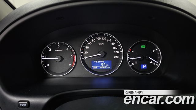 Hyundai Starex 2021 — photo 11