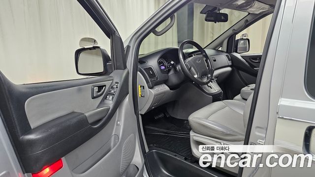 Hyundai Starex 2021 — photo 13