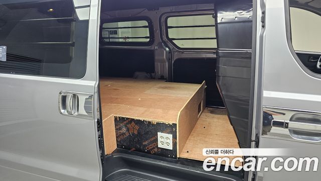 Hyundai Starex 2021 — photo 17