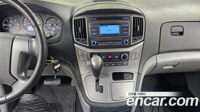 Hyundai Starex 2021 — photo 19