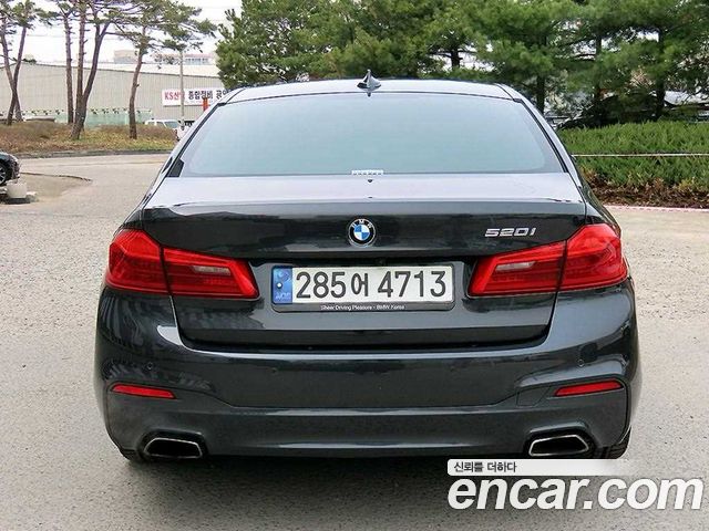 BMW 5-Series 2020 — photo 4