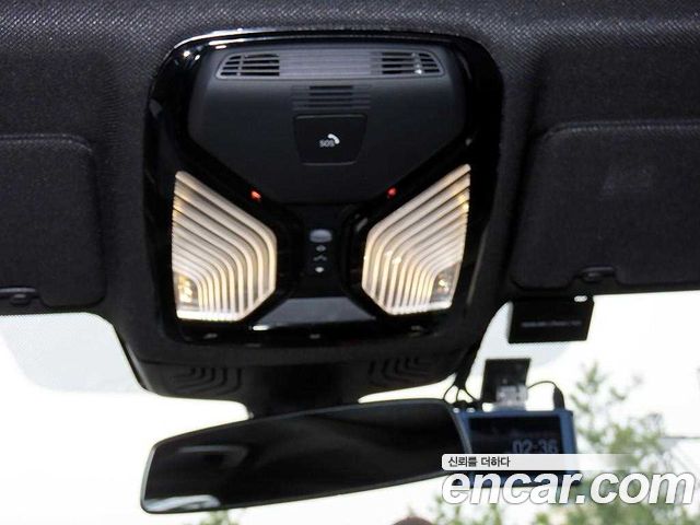 BMW 5-Series 2020 — photo 16