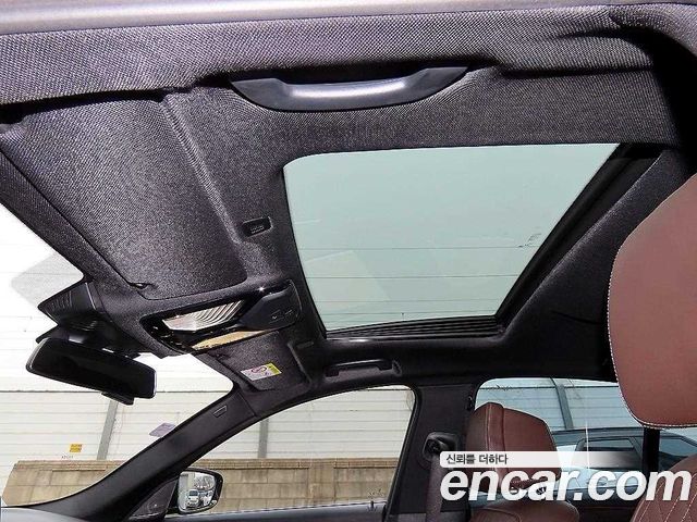 BMW 5-Series 2020 — photo 18