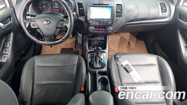 Kia K3 2017 — photo 10
