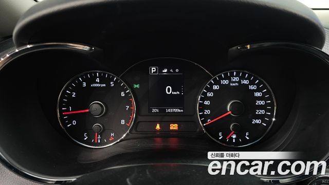 Kia K3 2017 — photo 11