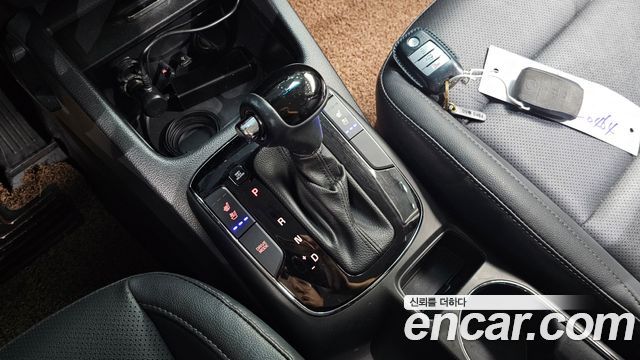 Kia K3 2017 — photo 12