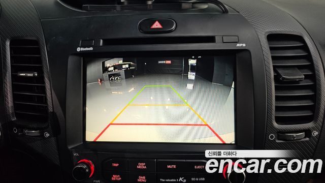 Kia K3 2017 — photo 24