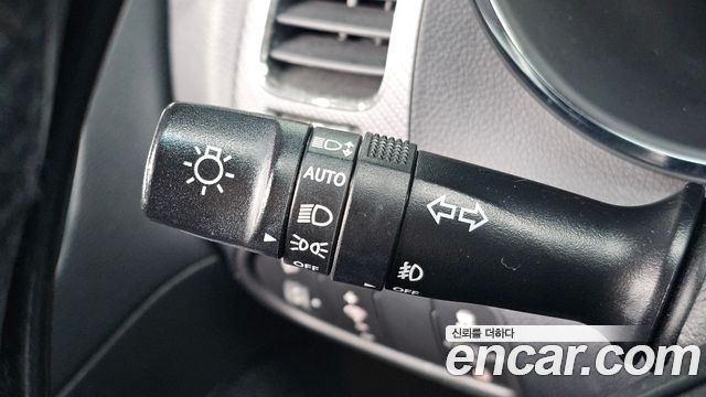 Kia K3 2017 — photo 26