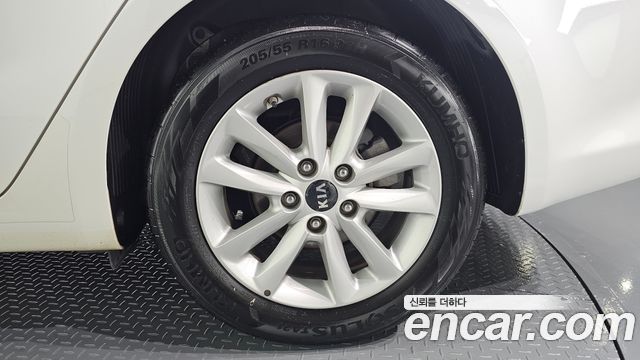 Kia K3 2017 — photo 7