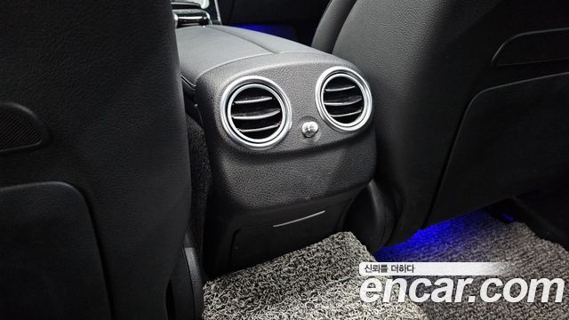 Mercedes-Benz E-Class 2018 — photo 33