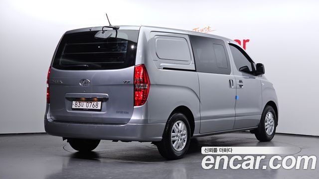 Hyundai Starex 2021 — photo 2