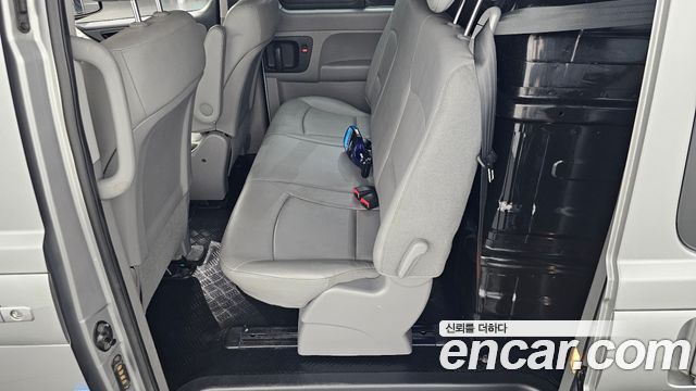 Hyundai Starex 2021 — photo 17