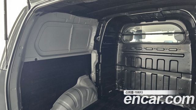 Hyundai Starex 2021 — photo 19