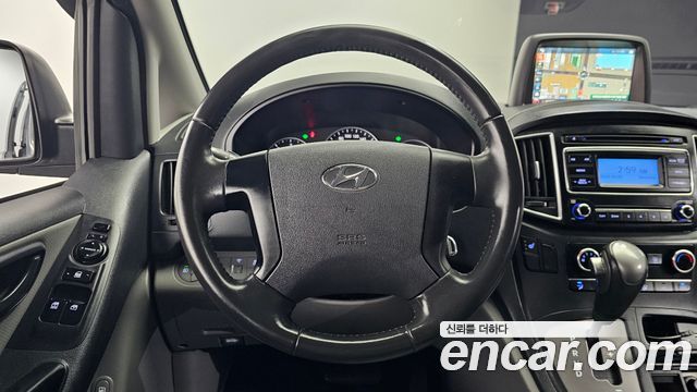 Hyundai Starex 2021 — photo 21