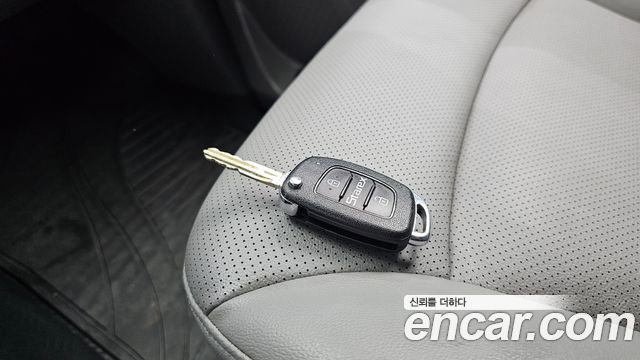 Hyundai Starex 2021 — photo 23