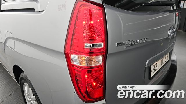 Hyundai Starex 2021 — photo 9