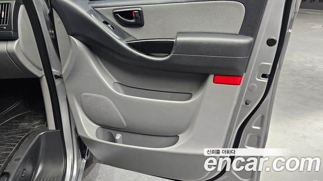 Hyundai Starex 2021 — photo 15