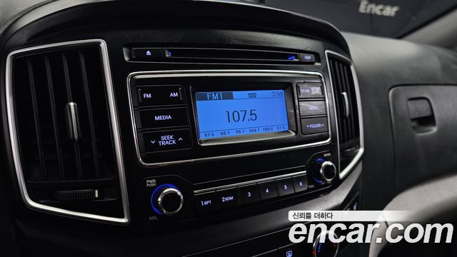 Hyundai Starex 2021 — photo 31