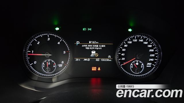 Hyundai Santafe 2021 — photo 11