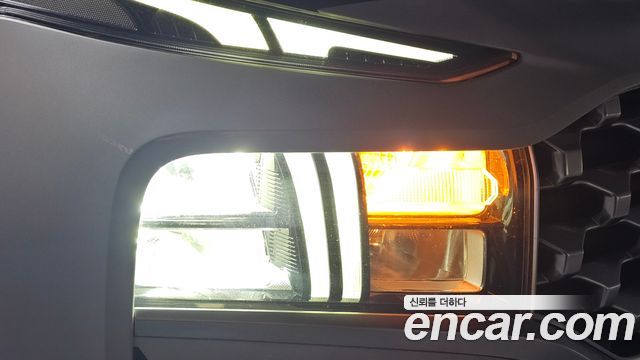 Hyundai Santafe 2021 — photo 8