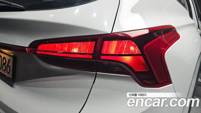Hyundai Santafe 2021 — photo 9
