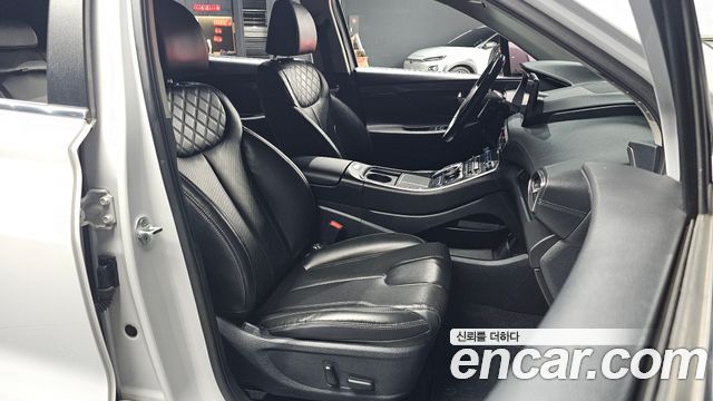 Hyundai Santafe 2021 — photo 16