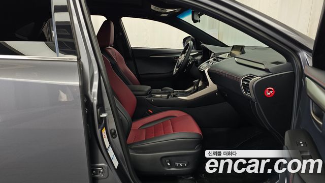Lexus NX 2015 — photo 11