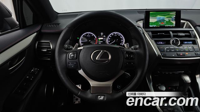 Lexus NX 2015 — photo 13