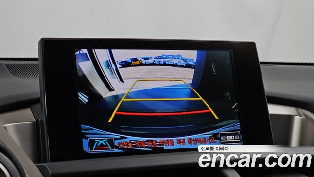 Lexus NX 2015 — photo 15