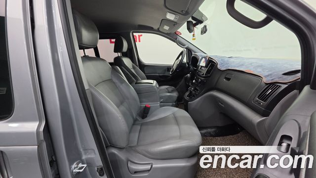 Hyundai Starex 2016 — photo 13