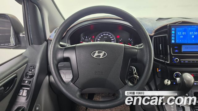 Hyundai Starex 2016 — photo 19