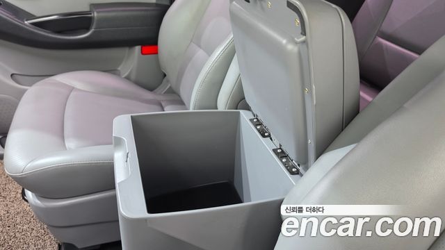 Hyundai Starex 2016 — photo 24